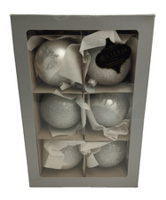 Vitbis Glaskugeln silber