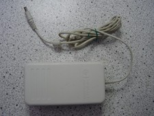 HP AC Power Adapter C4557-60004 Netzgerät  18V  1,7A 