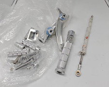 Vorverlegte Fußrastenanlage