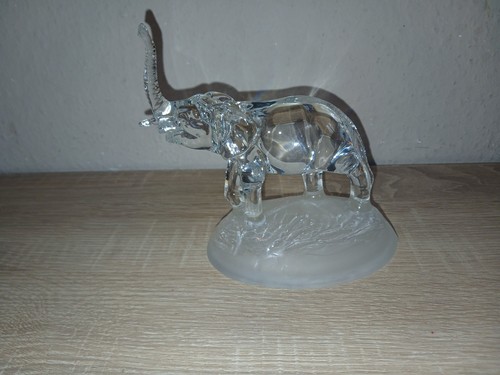 Glas elefant mit - /, mattierten