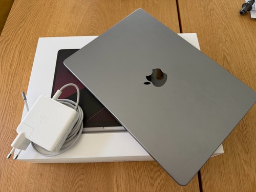 Apple macbook pro - apple,