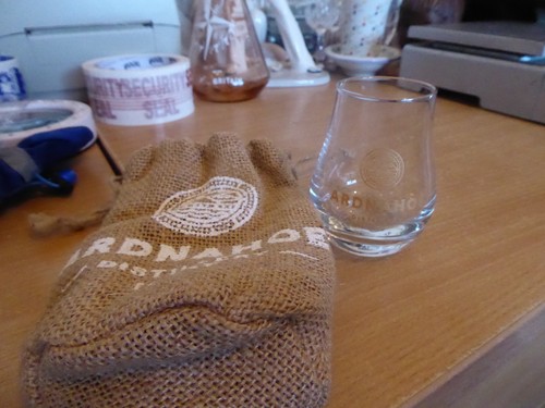 Nagelneues ardnahoe distillery - nagelneues,