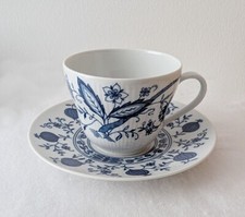 Kaffeetasse und untertasse - und,