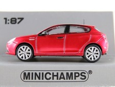 Minichamps 870 120005 Alfa Romeo Giulietta Veloce (2017) in rotmetallic 1:87/H0