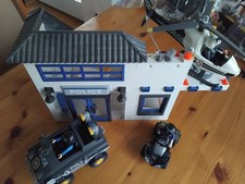 PLAYMOBIL 9372 Polizeistation mit Fahrzeugen und Hubschrauber