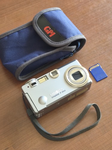 Vintage minolta dimage f300 - dimage,