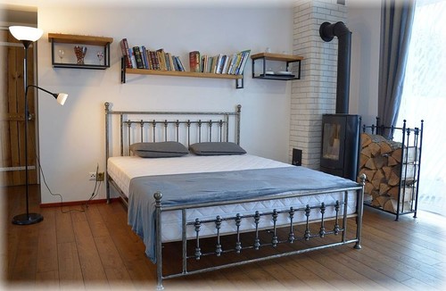 Altmodisches doppel metallbett - altmodisches,