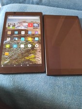 2 Amazon Kindle Fire HD 10 9