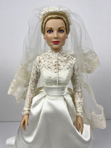 Franklin mint vinyl doll - franklin,