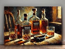 Whiskyflaschen und Gläser mit