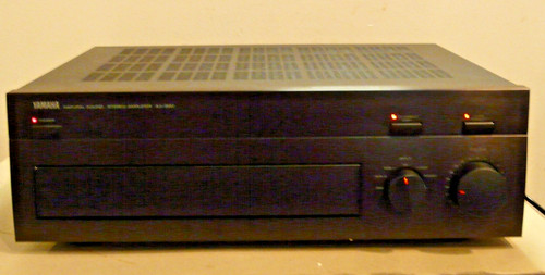Yamaha 590 integrated - yamaha,
