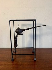 Bronzeskulptur Statue Die Nase