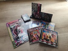 Monster High, Konvolut, 4 CDs,  Comic, Fotoschiene mit Bildern, Armband, Notiz