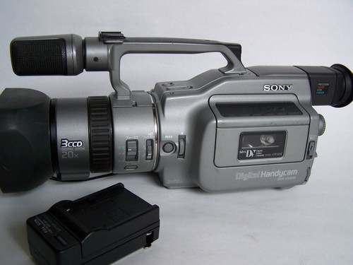 Sony handycam dcr vx1000 good - sony,