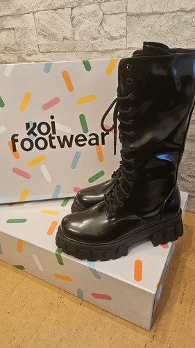 Koi footwear trinity - koi,