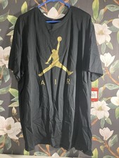 Nike Men’s Jumpman Gold Logo