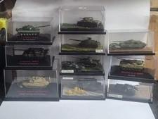 12 Takara World tank Museum Tanks, 1:144, Mini Tanks, Cando, Neu, im Show Case