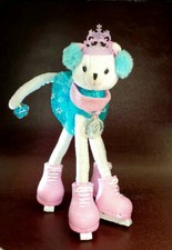 Barbie-Katze mit langen Beinen