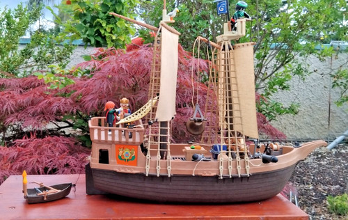 Playmobil piratenschiff aus - playmobil,