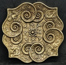 Altes Amulett aus massiver