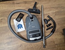 Miele Staubsauger Complete C3 890Watt - Sehr gutem Zustand