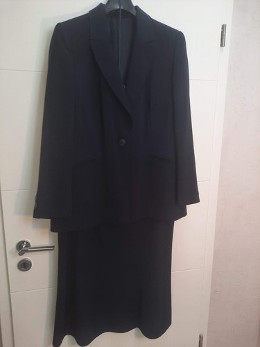 Elegantes dunkelblaues - elegantes,