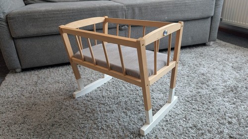 Holz-Puppenwiege