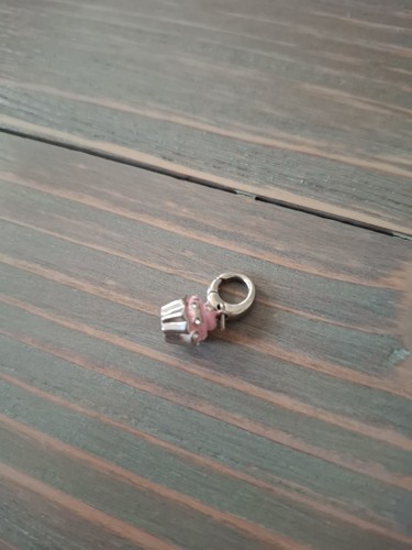 Fossil charm cupcake - fossil,