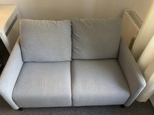 kleines 2 Personen Sofa in grau 