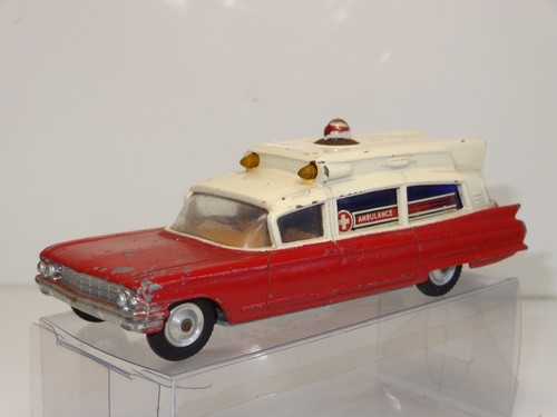 Corgi 437 cadillac - 437,