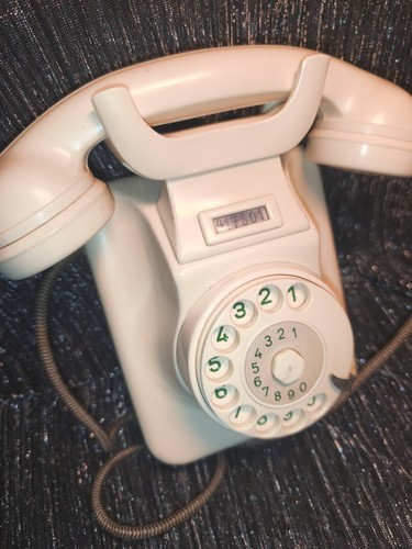 Selten bakelit wand telefon - selten,