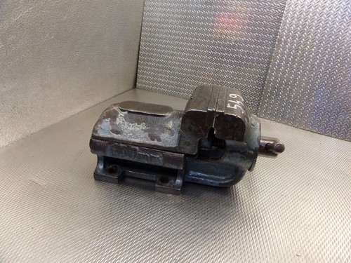 Alter massiver schraubstock - massiver,