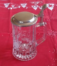 Bierkrug mit Zinndeckel