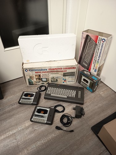 Commodore c16 komplett - 16,