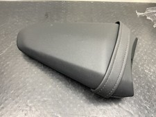Original Yamaha YZF R1 RN32 RN49 RN65 R6 RJ27 Soziussitz Sitz Hinten 2CR-24750