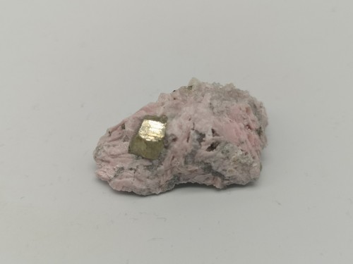 Pyrit mit bergkristall - bergkristall, auf