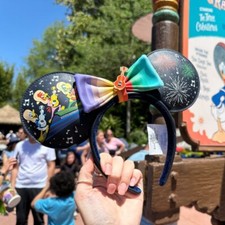 Disney Parks Loungefly Drei