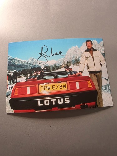 Roger moore - roger, bond)