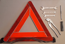 Original BMW Boardwerkzeug, Gabelschlüssel, Zange, Schraubendreher, Warndreieck