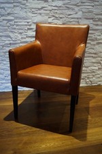 Breite Esszimmerstühle mit