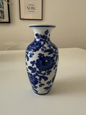 Porzellan Vase, Made In Thailand, Blaues Blumendekor, Neuwertig