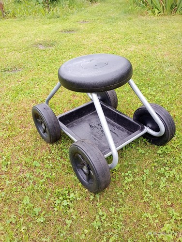 Fahrbare gartenhocker - fahrbare,