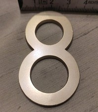 Vintage Aluminium Zahlen "8"
