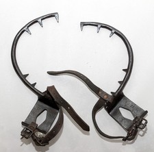 Alte Steigeisen, Klettereisen