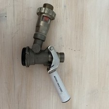 König Brauerei Bierzapfanlage, Keg -  Verschluss