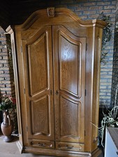 Rustikaler Schwerer Bauernschrank, Garderobenschrank, Eichenschrank