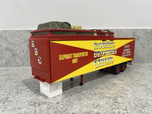 Corgi twin axle - -, box