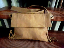 Naturlederumhängetasche von