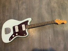 FENDER SQUIER JAZZMASTER CLASSIC VIBE, CLASSIC VIBE SQUIER. NEEDS ACHTUNG