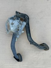 Mercedes W124 W201 Pedal Block